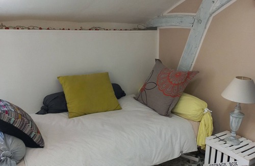 Concourson-sur-Layon Bed & Breakfast | Bed and Breakfast 'Les Hirondelles' with Private Terrace, Shared Garden and Wi-Fi