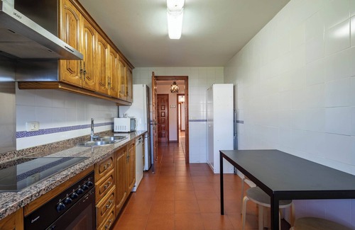Tui Bed & Breakfast | Bed and Breakfast 'Habitación Triple 2' with Mountain View, Shared Pool and Wi-Fi