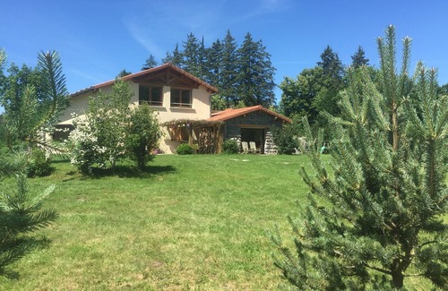 Polignac House | Bed and breakfast in the heart of nature, 10 minutes from Le Puy en Velay, Haute Loire.