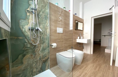 Sant'Isidoro Bed & Breakfast | Bed and Breakfast 'Isid'Oro Rooms - Camera 3' with Wi-Fi and Air Conditioning