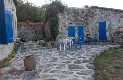 Mauleon House | bed and breakfast near Puy du Fou