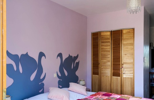 Gabillou Bed & Breakfast | Bed and Breakfast 'Safran' with Private Terrace, Shared Garden and Wi-Fi