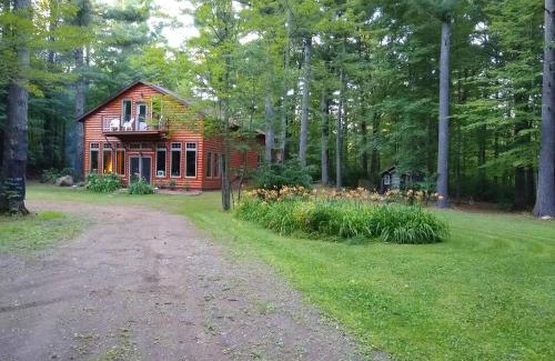 Pine City Bed & Breakfast | Bed and breakfast suite at the Wooded Retreat