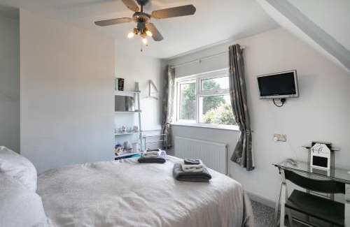 Newark Bed & Breakfast | BED AT BOWBRIDGE Double Room