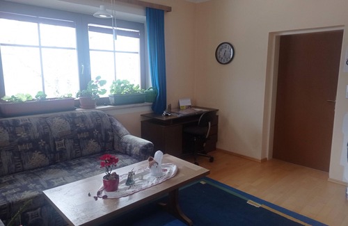 Althofen Apartment | Bed and breakfast Weilharter - double room, separate toilet and bath/shower, tea