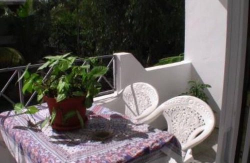 Mont Choisy House | Bed, breakfast anddinner at 132 €/4pers/night at 200m beach Trou aux biches.