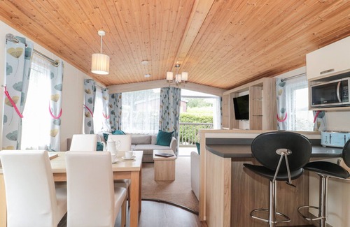 Swanage Cottage | BEECH, with hot tub in Swanage