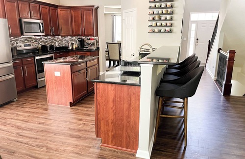 Avon House | Beechwood Villa - Suburban Modern