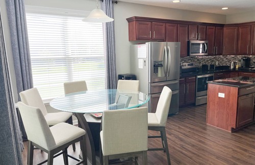 Avon House | Beechwood Villa - Suburban Modern
