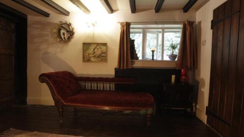 Acresford House | Beehive Cottage