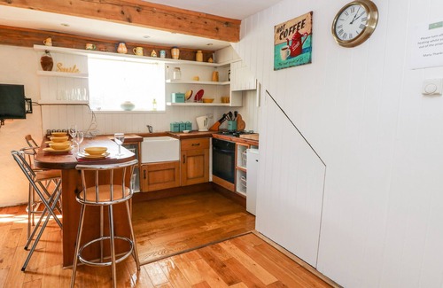 Cosheston Cottage | Beekeeper's Cottage