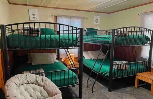 Payson Cabin | Beeline Bungalows- 2 rental units