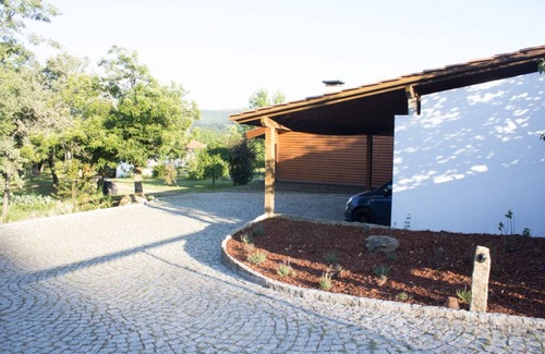 Sao Tiaguinho House | BEEWOOD - Farm stays in Viseu