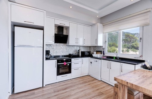 Karaoz Apartment | Begonvilla Homes - Breathtaking Views Modern Apartment
