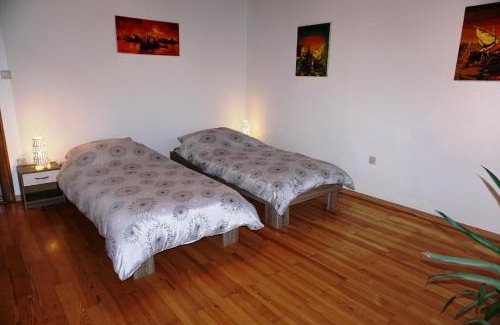 Dachau District Apartment | Bei München Ferienwohnung in Dachau "Burgmair"