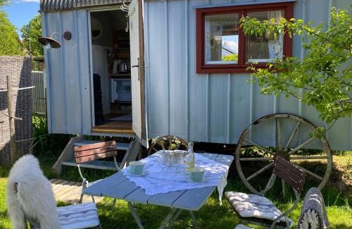 Seibranz Apartment | Bei uns im Allgäu - Gästewagen Hoimelig mit Solardusche