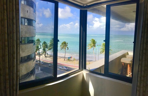 Jatiuca Apartment | Beira Mar 2 Bedrooms with Air and Full Kitchen