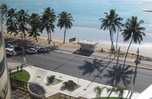 Jatiuca Apartment | Beira Mar 2 Bedrooms with Air and Full Kitchen