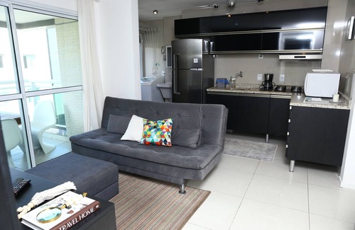 Jatiuca Apartment | Beira Mar fast WIFI with AIR and perfect KITCHEN HOME OFFICE
