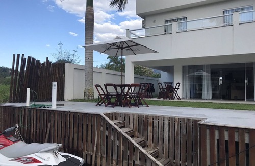 Japuiba House | Beira Mar House in Angra dos Reis - Close to commerce in secure condominium