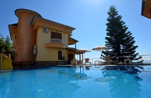 Alanya House | bektaş 3 3+1 lüx villa