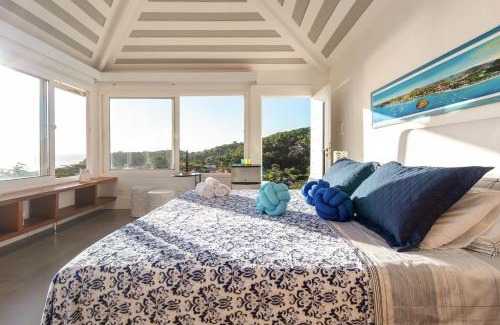 Ossos Villa | Belíssima casa! Quatro suítes na Praia dos Ossos.