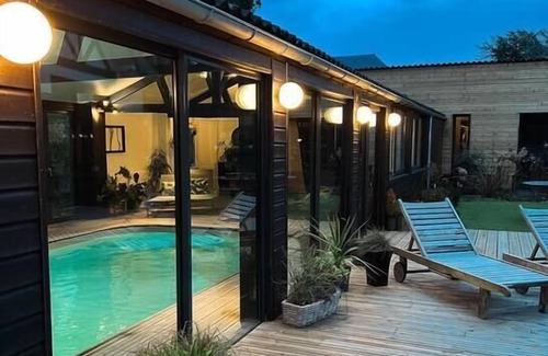 Mesnil-Val-Plage Apartment | Bel Air, Accès Piscine - Jacuzzi Privé - Terrasse
