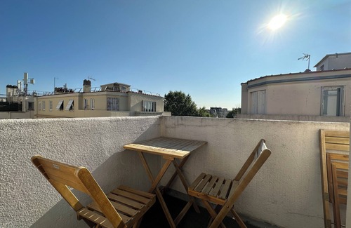 Centre Ville Apartment | Bel Appartement Moderne Balcon vue Tour Eiffel