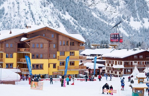 Pralognan-la-Vanoise Condo | Bel Appartement avec Accès direct aux télésièges!