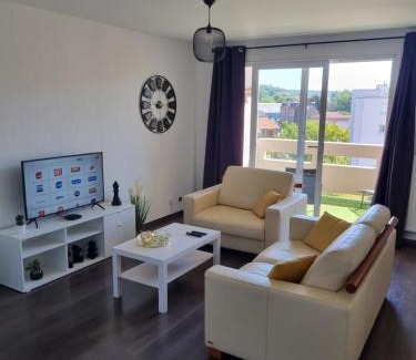 Givet Apartment | Bel appartement 2 chambres ,résidence privée