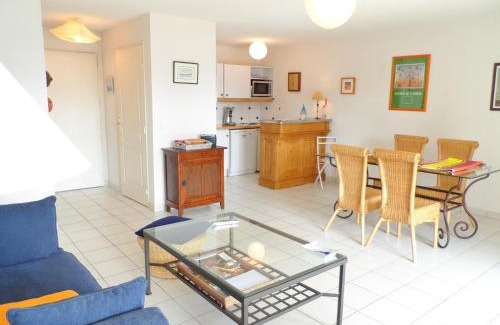Port Guillaume Apartment | Bel appartement 3 pièces avec balcon, admis animaux, parking, Port Guillaume - FR-1-487-283