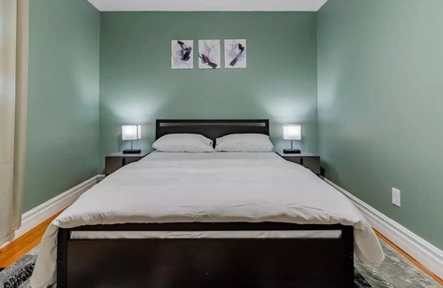 Caledon Cottage | Belfountian ~Amazing 3BR ~ Swimming Pool ~ HotTub