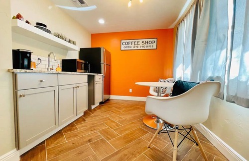 Fredericksburg Cottage | Bell Haus-Private Hot Tub, 1/1, 100 yds to Main St