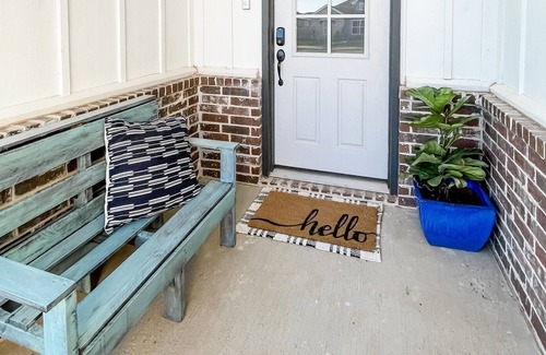 Abilene House | Bella by Curated Stays: Groups, Short or Long Stays