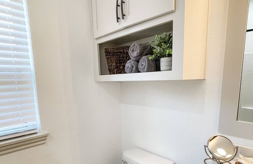 Abilene House | Bella by Curated Stays: Groups, Short or Long Stays