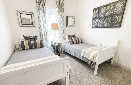 Abilene House | Bella by Curated Stays: Groups, Short or Long Stays
