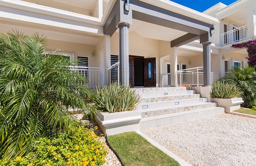 Little Harbour Condo | Bella Constantina Villa In Anguilla. Modern Design With Breath-Taking View