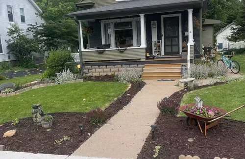 Geneseo Apartment | Bella's Abode : Charming 2-bedroom apartment with AC, WiFi in peaceful Geneseo