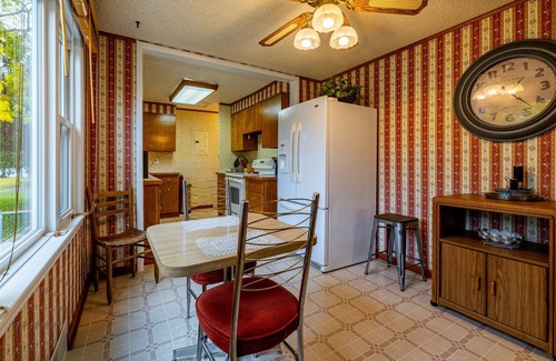 Cody House | Bella's on Beck- your retreat near downtown Cody