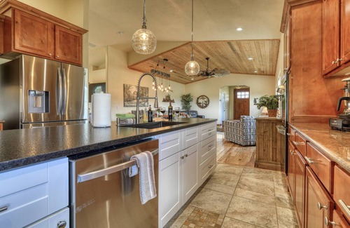 Pagosa Springs House | Bella Vista: Golf Course & Mountain Views, Modern Design, Electric Stove, Workspace, 5 Min to Shops!