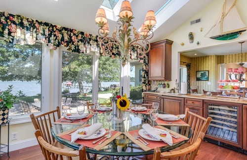 Chesapeake City House | Bella Vista Holiday Family Gatherings in Coastal Maryland!
