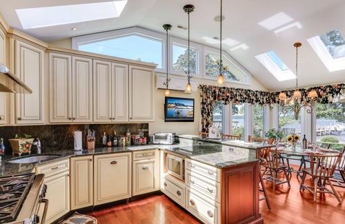Chesapeake City House | Bella Vista Holiday Family Gatherings in Coastal Maryland!