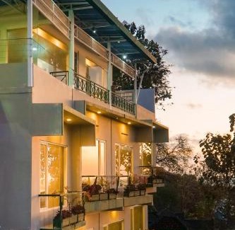 Kalipuro House | Bella Vista Premium Homestay