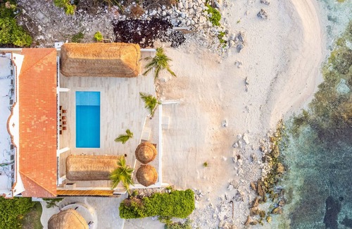 Tulsayab Villa | Bella Vita - 8 Bedroom, beachfront, hacienda style villa