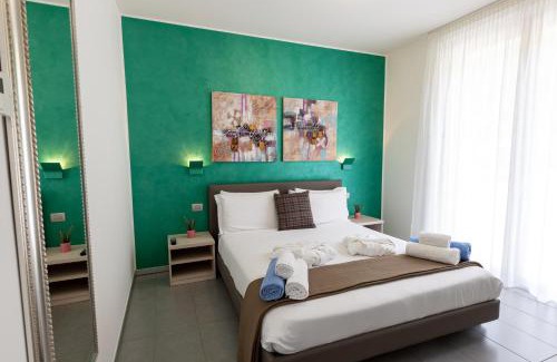 Oliveto Lario Apartment | Bellagio Village- 4 Apartments by the lake - Seasonal Warm Pool and Sauna