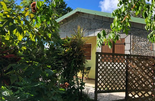 Capesterre-Belle-Eau House | Belle-Eau's nests, destination Chutes du Carbet