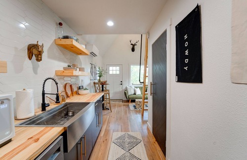 Fayetteville Cabin | Belle House at Black Oak Farms.