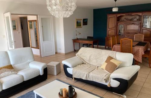 Charnay-les-Macon House | Belle maison sur la Voie Verte, Mâcon-Cluny, 6 personnes