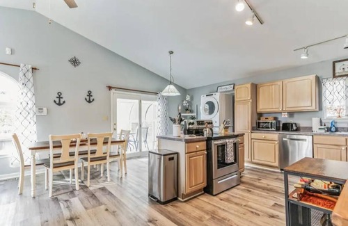 Lusby House | Belle of the Chesapeake Bay