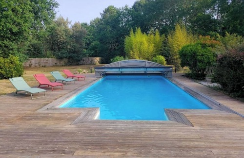 Le Temple Villa | Belle Villa Avec Piscine Environnement Très Calme
